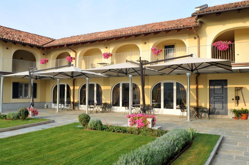 Agriturismo Cascina Varie Castagnito المظهر الخارجي الصورة