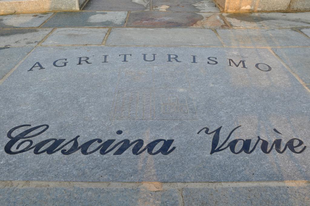Agriturismo Cascina Varie Castagnito المظهر الخارجي الصورة