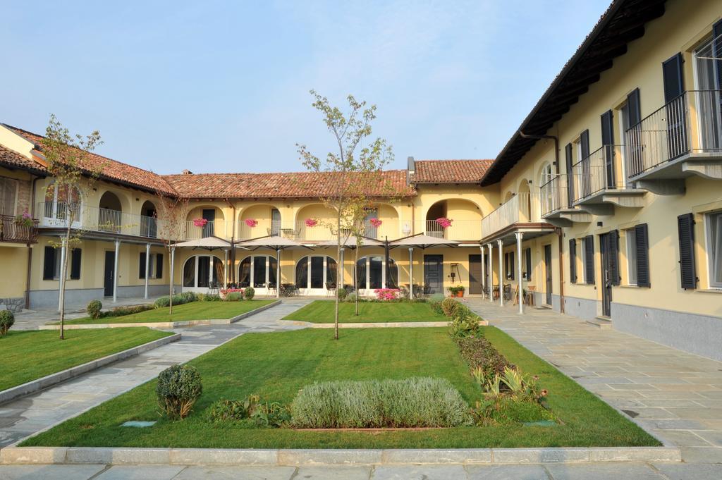 Agriturismo Cascina Varie Castagnito المظهر الخارجي الصورة