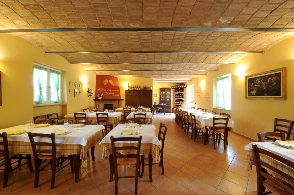 Agriturismo Cascina Varie Castagnito المظهر الخارجي الصورة