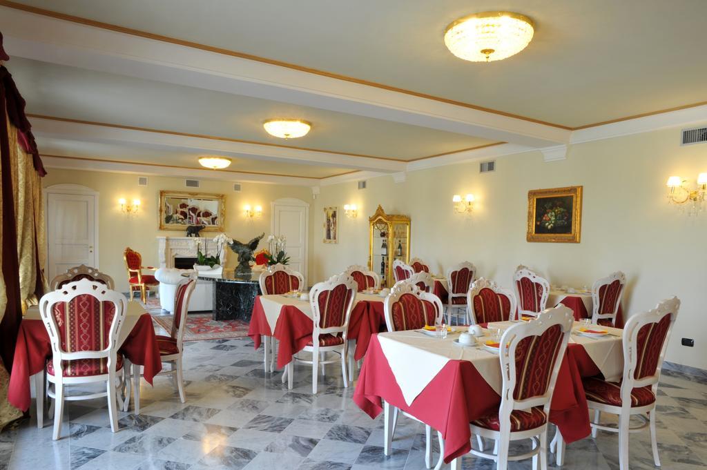 Agriturismo Cascina Varie Castagnito المظهر الخارجي الصورة